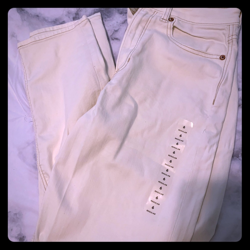 NWT Stretch Mom Jeans American Eagle